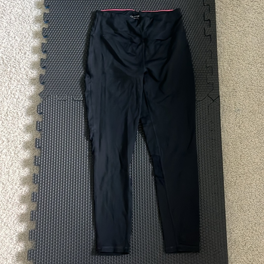 Calvin Klein Performance Cropped Black Leggings 💖 - Picture 10 of 12